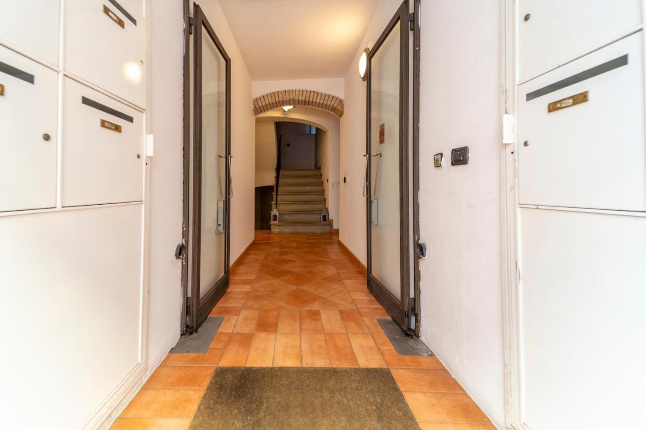 Parrot House - Casa In Centro A Parma Apartment Exterior foto