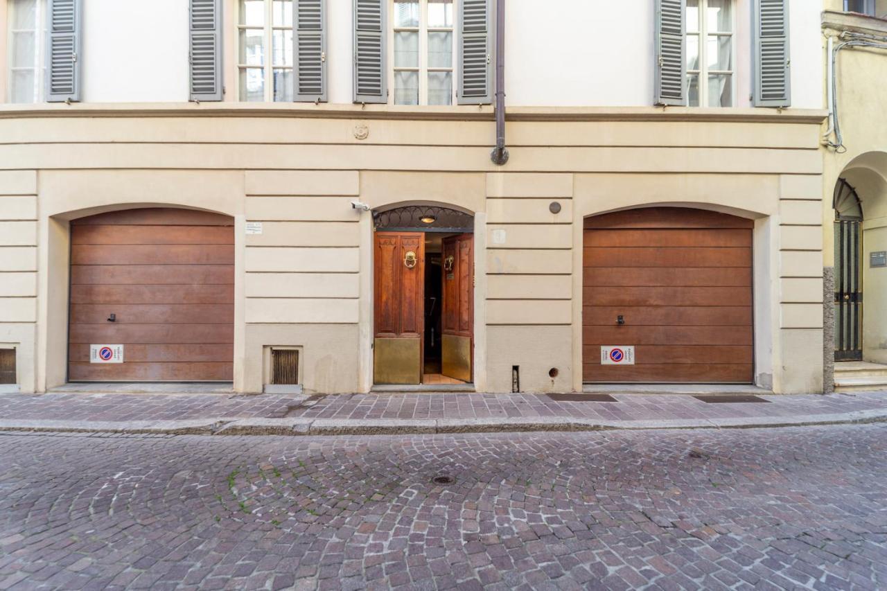 Parrot House - Casa In Centro A Parma Apartment Exterior foto