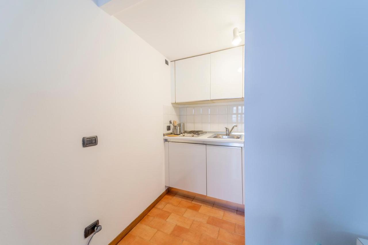Parrot House - Casa In Centro A Parma Apartment Exterior foto